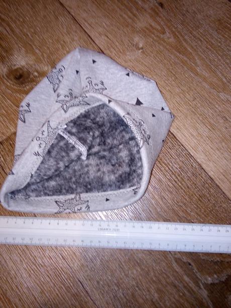 Zateplena detska ciapka s lištičkami nova, 104 - 152