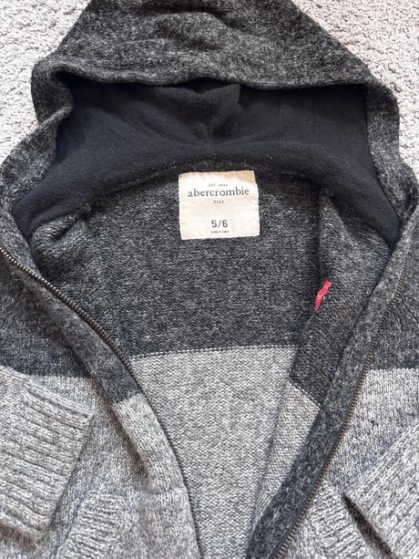 Sveter abercrombie & fitch 116, abercrombie&fitch,116