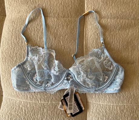 Nová bledomodrá čipkovaná mäkká podprsenka, 80 b, new yorker,80b