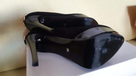 Predám lodičky čierne, na vysokom opätku., 38