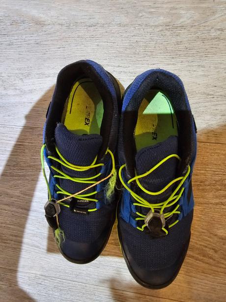 Predám outdoorove tenisky adidas, adidas,33