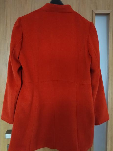 Prechodny lahky kabat basement, l