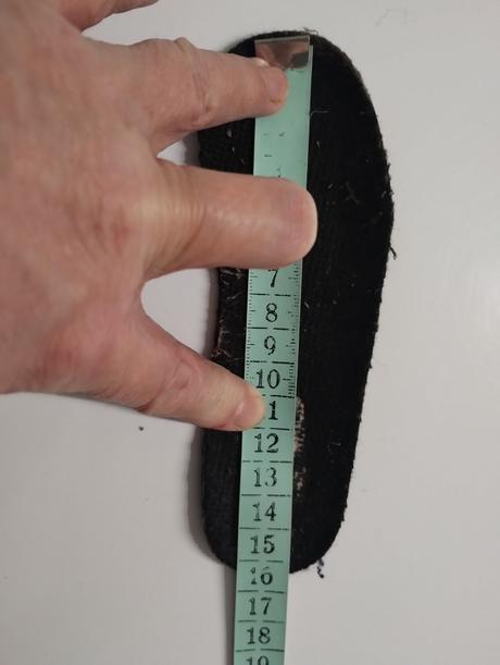 Kožené poltopánky, 24