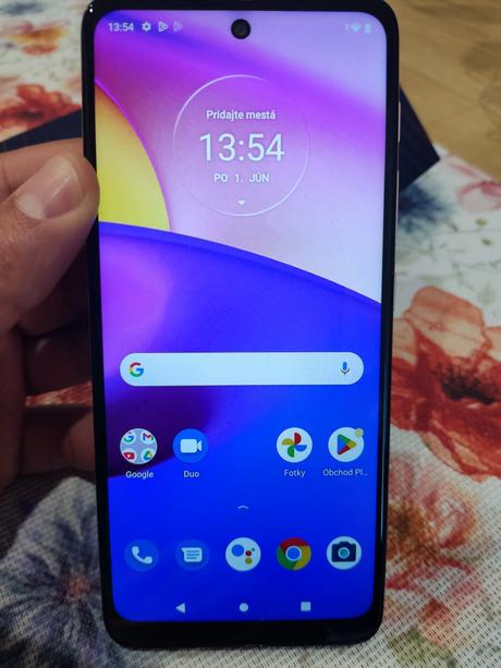 Motorola e 40, top stav,