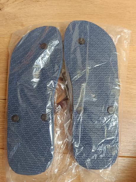Tmavomodre zabky 45, 45
