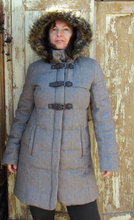 Dlhšia páperová bunda s kapucňou, 38