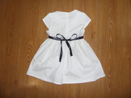 Šaty s postavičkami, 92