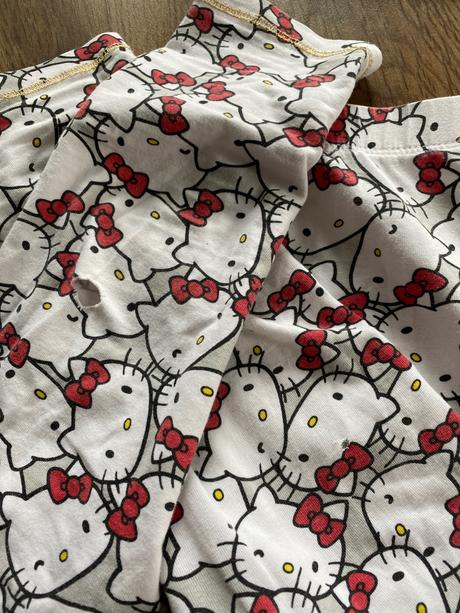 Pyzamko hello kitty, reserved,98