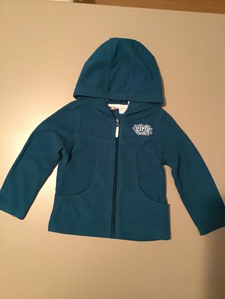 Mikiny a svetrik, 104–116