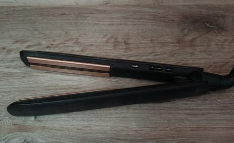 Žechlička na vlasy remington s8598 keratin protec,