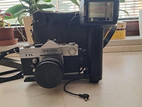 Fotoaparát petri ttl, 