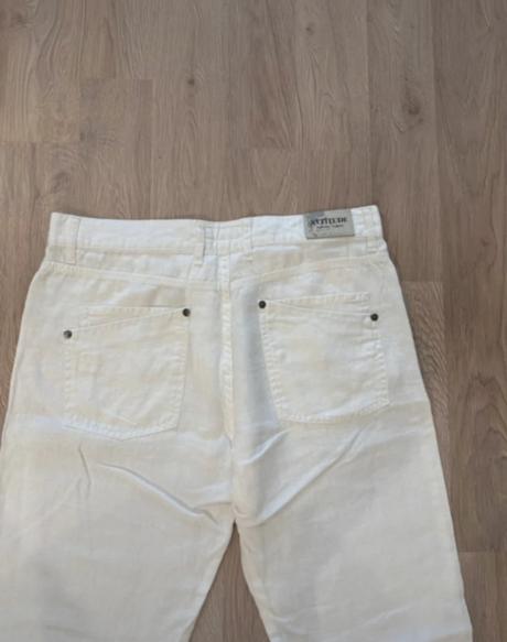Krásne pánske biele nohavice armand thierry, m