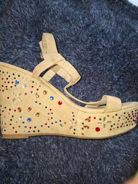 Damske sandale, baťa,39