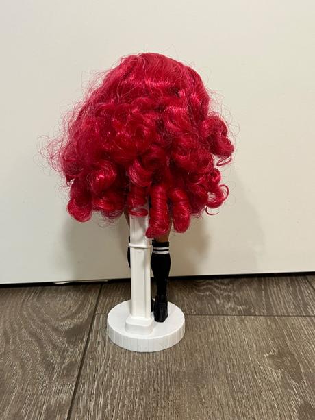 Bábika l.o.l surprise o.m.g, 