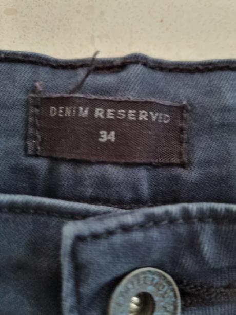 Skinny zaujímavé jeans, reserved,34