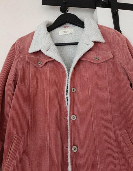 Mencestrova bunda, reserved,s