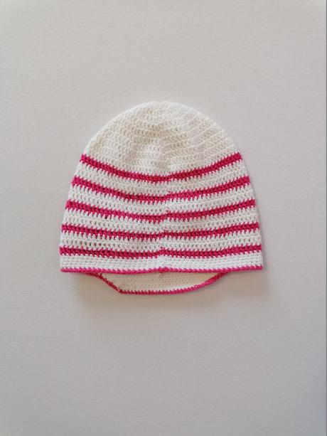 Hačkovana čiapka biela, 92