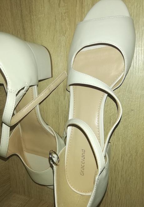 Elegantné sandálky 26,5 cm, graceland,41