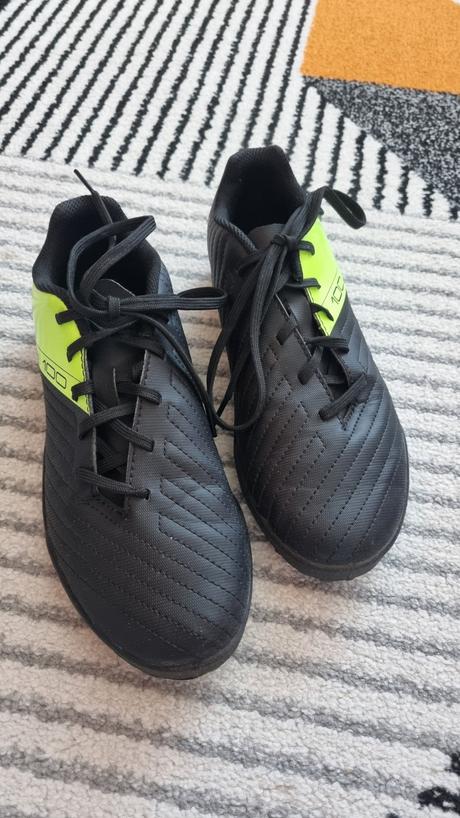 Turfy futbalove + kopačky, kipsta,36