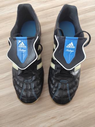 Tenisky halovky, adidas,44