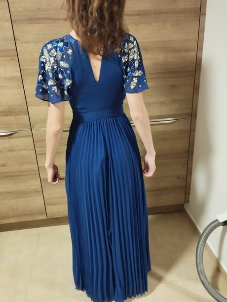 Krásne šaty na stužkovú, xs