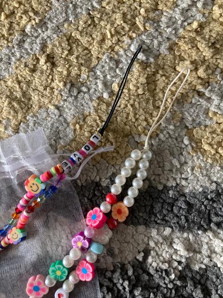 Prívesky na mobil 2ks, 