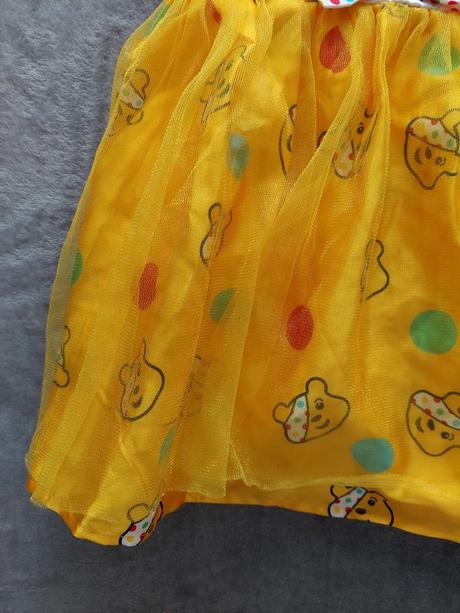 Macko pudsey karnevalové šaty veľ.122-128,