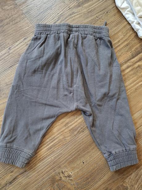 Zara nohavice c 62, zara,62