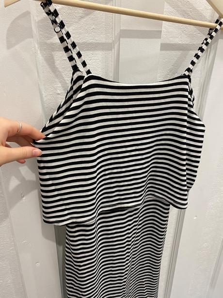 Páskované šaty, gate,s