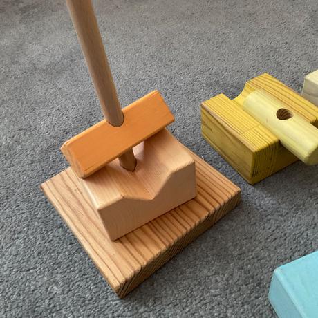 Drevena stohovacia veza tora, 