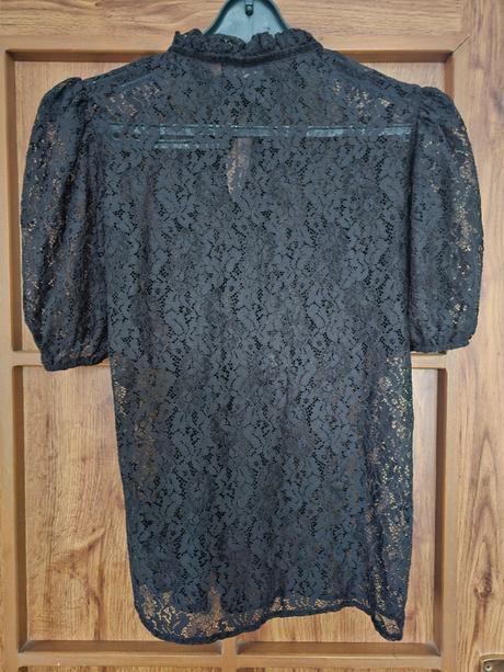 Luxusná krajková blúzka, f&f,38