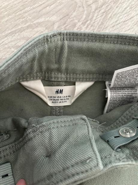 Zelené rifle, h&m,134