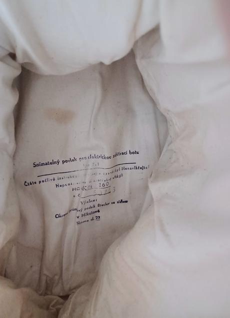 Veľmi stará výhrevná papuča, 