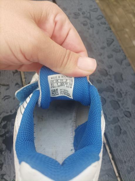 Botasky, adidas,33
