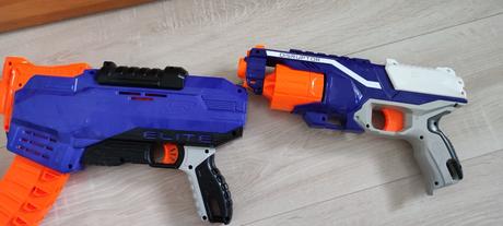 Nerf pištole + náboje, 