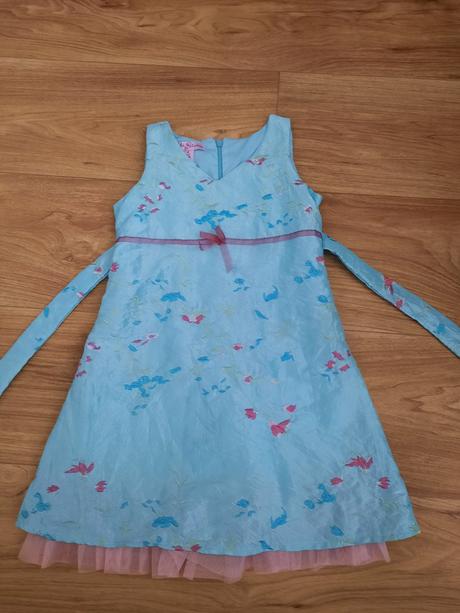 Saty sviatocne 104, 104