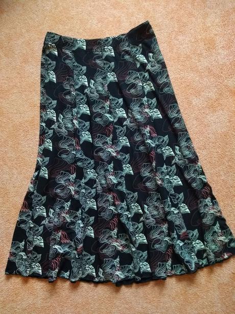 Elastická sukňa (inz.č,17), xl