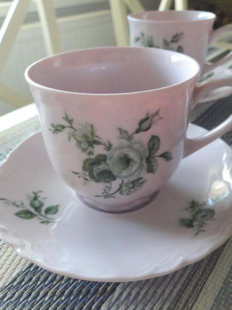 Šálky s podšálkami, 