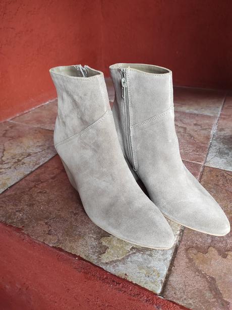 Kotníkové cizmy, 39