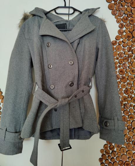 Sivý kabát s kapucňou, fishbone,xs