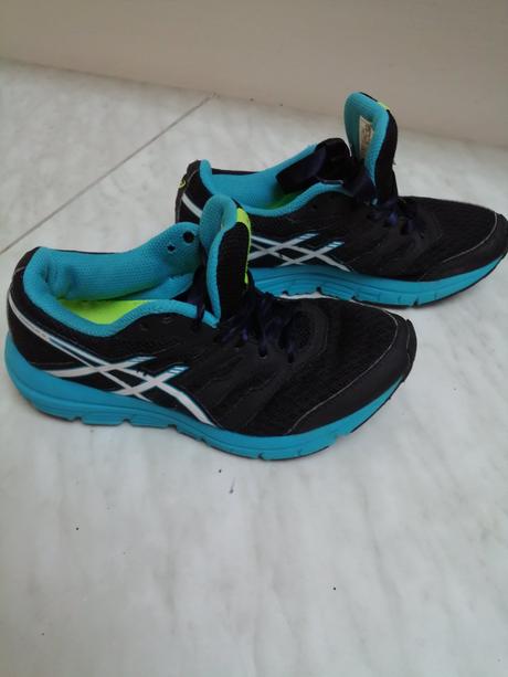 Botasky znackove asics pre chlapcov vel 33,5, 33