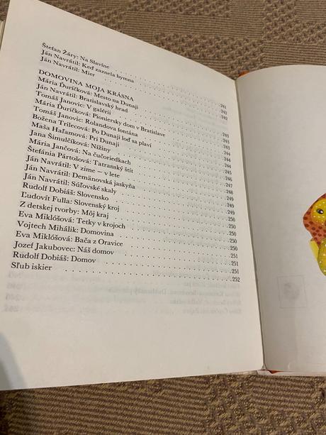 Vintage zbierka básničiek a rozprávok zlatý strom, 