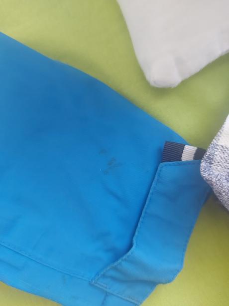 Nepremokava bunda, tribord,104