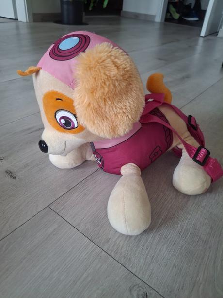 Velka plysova skye - ruksak,