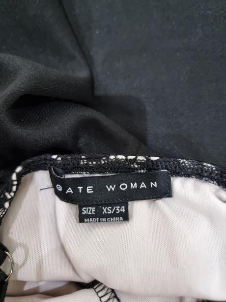Predám čierne šaty zn.gate, gate,xs