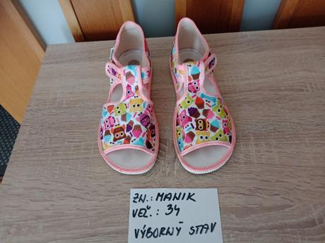 Dievčenské papučky zn.manik veľ.34, manik,34