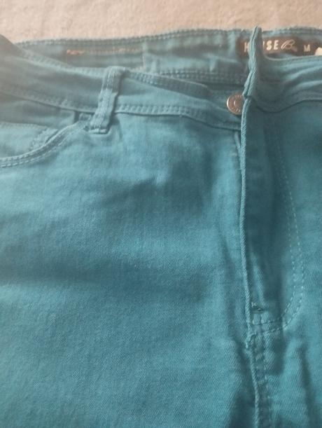 Tyrkysové nohavice, house,m