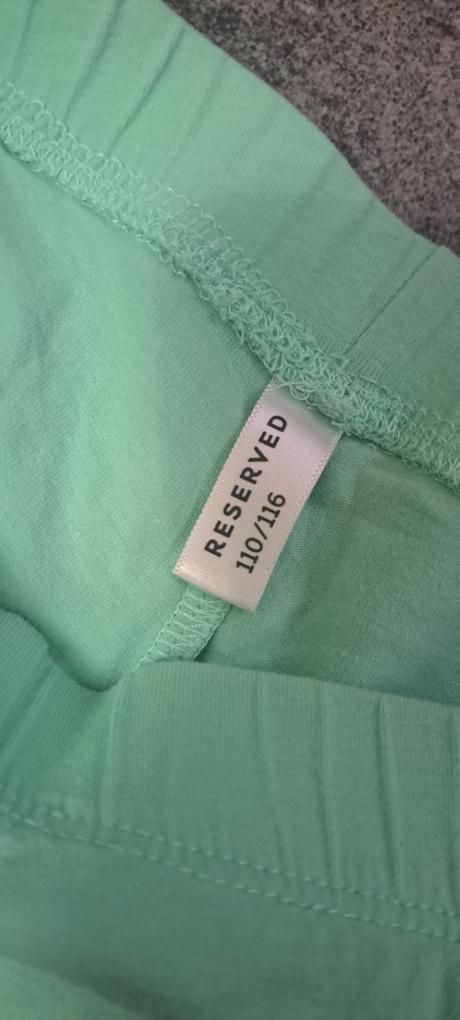 Pyžamo, reserved,110