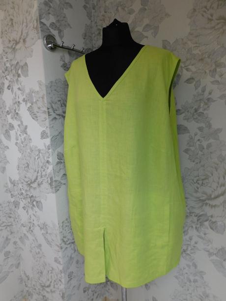 Luxusny lanovy top, 54
