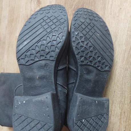 Cierne celokozene cizmy., 36